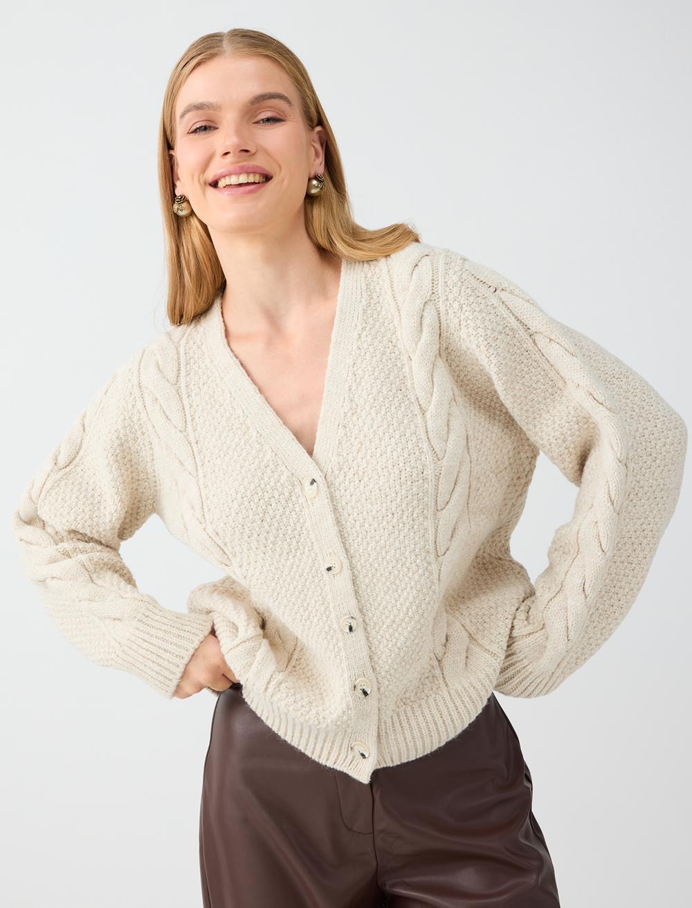 Loose Fit V-neck Cardigan - White 8456 - 6WW108456106