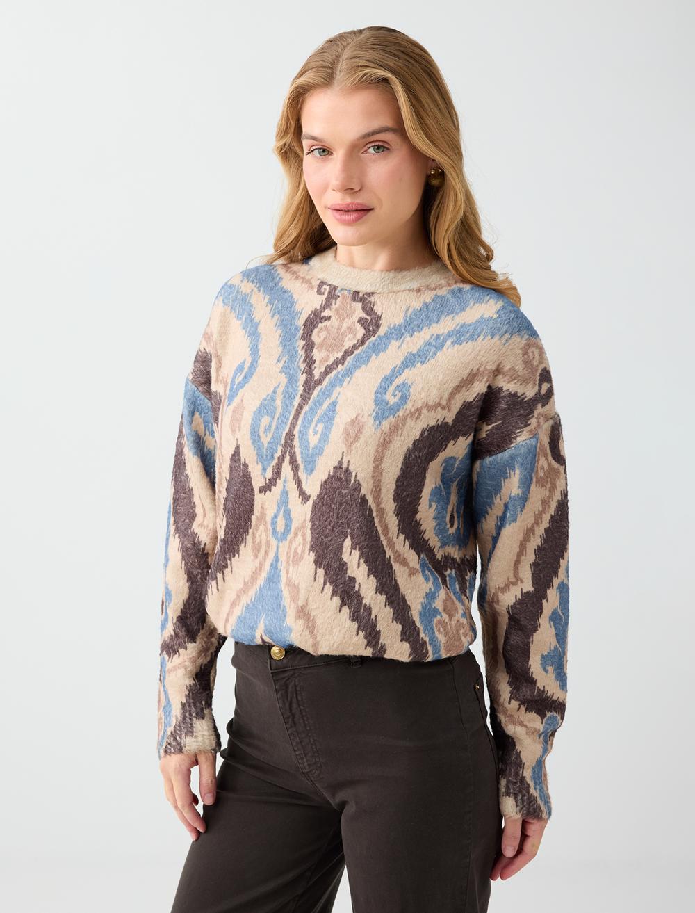 Crew Neck Pullover - Beige