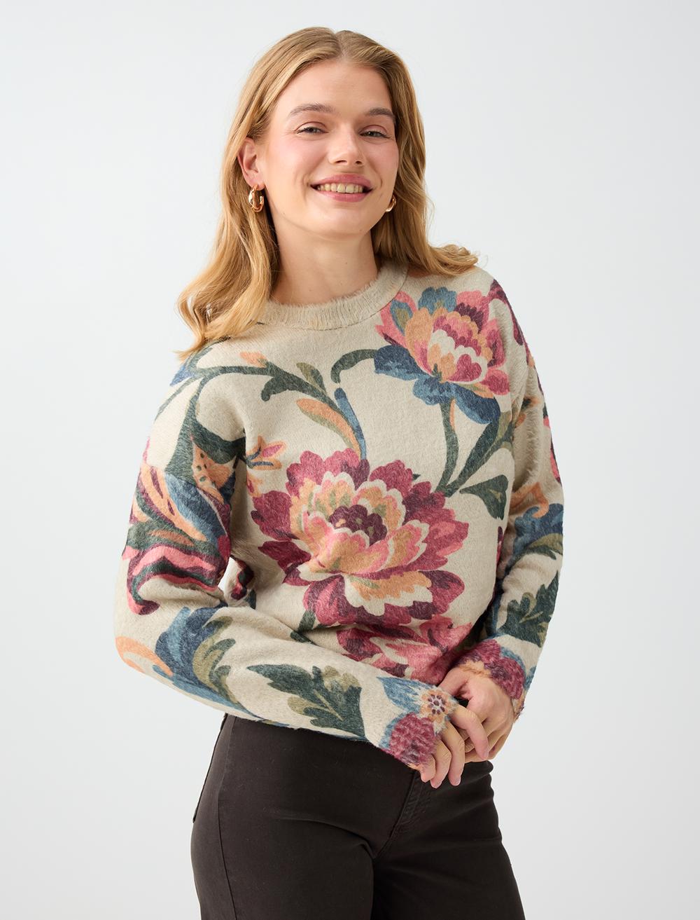 Crew Neck Pullover - Ecru