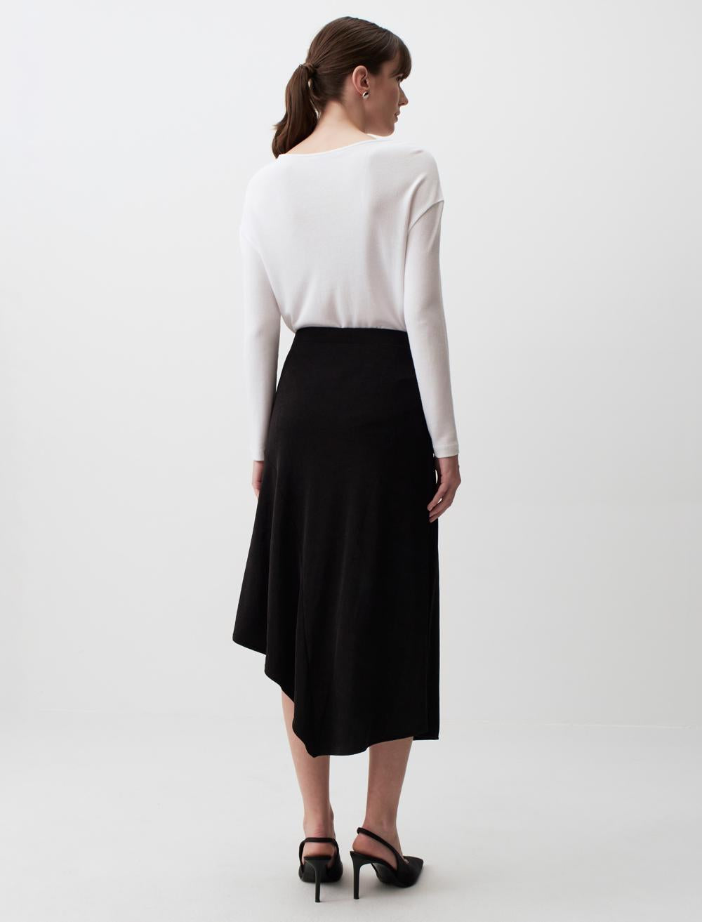 Asymmetric Cut Elegant Midi Skirt - 24SF020005