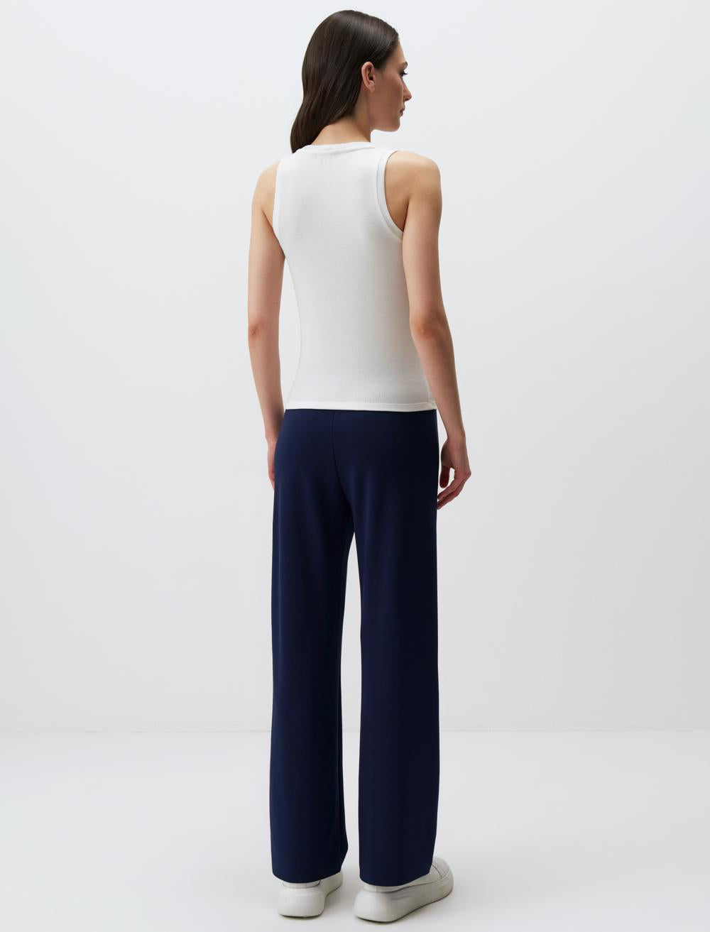 Sleeveless Crew Neck Jersey Top - 24SALARA