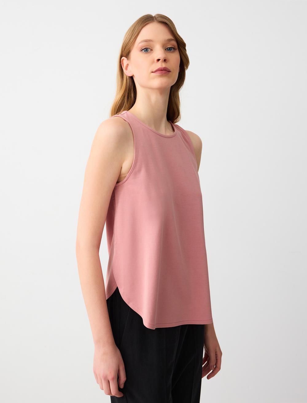 Relaxed Fit Round Neck Knitted Tank Top