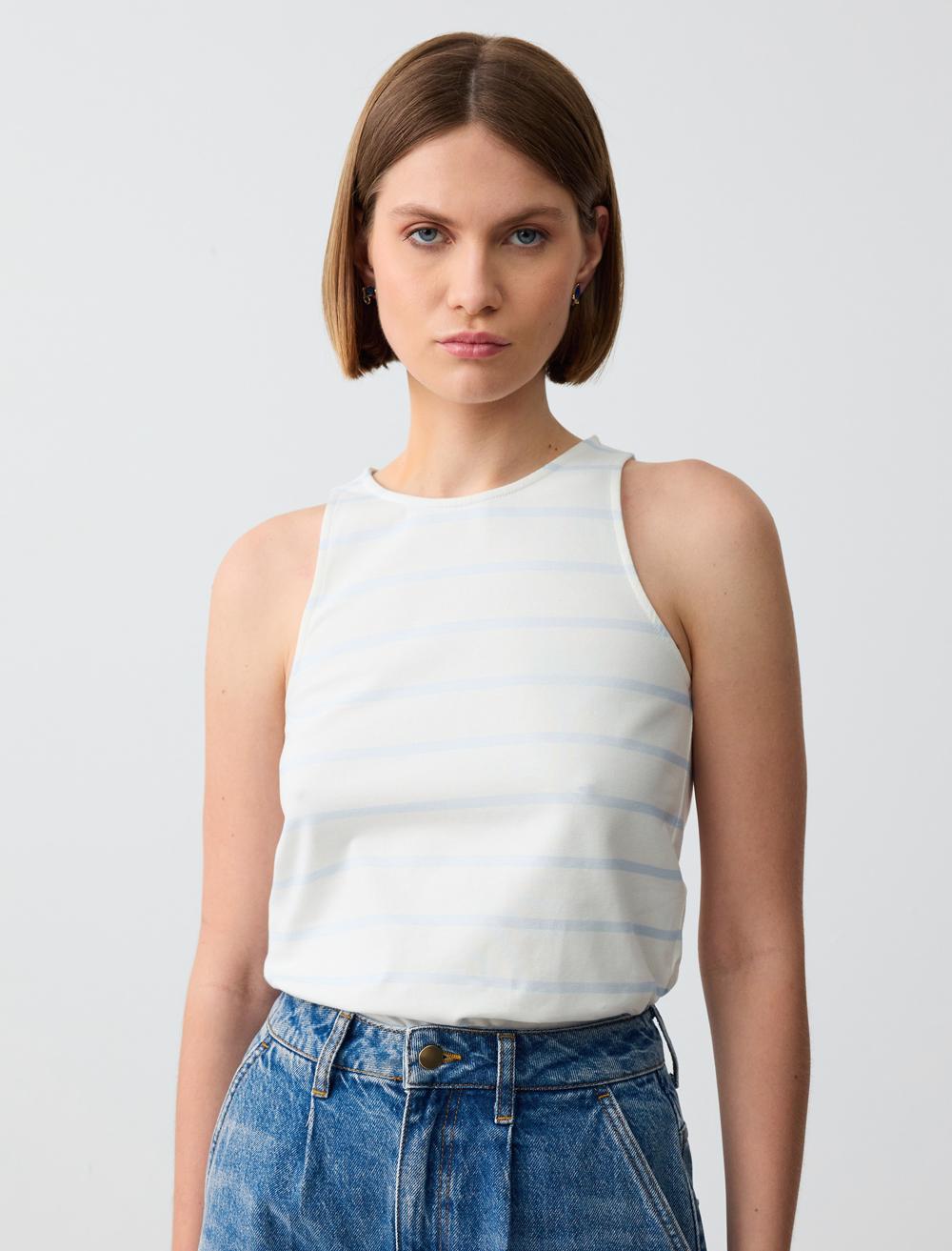 Sleeveless-Sleeve Singlet - 5SW015001