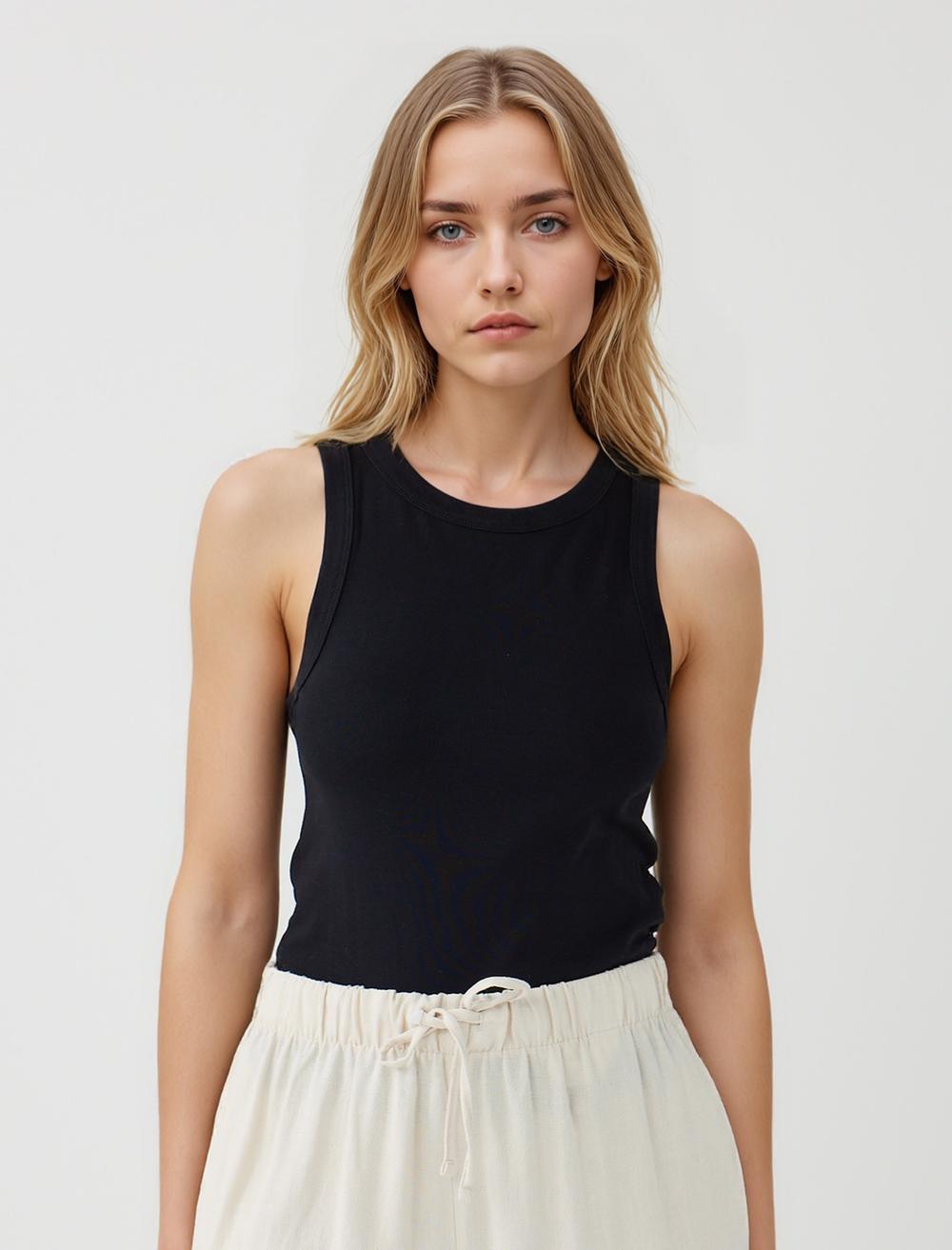 Slim Fit Crew Neck Sleeveless-Sleeve Singlet