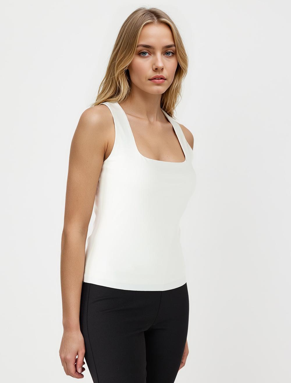 Slim Fit Square Neck Spaghetti Straps-Sleeve Singlet - Ecru - 5WW015900114