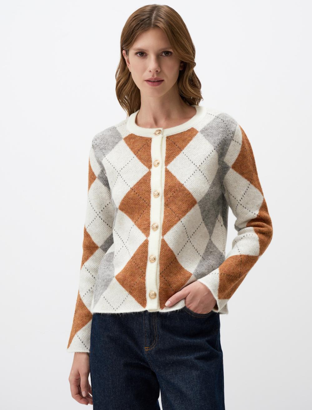 Diamond Patterned Narrow Cut Sweater Cardigan