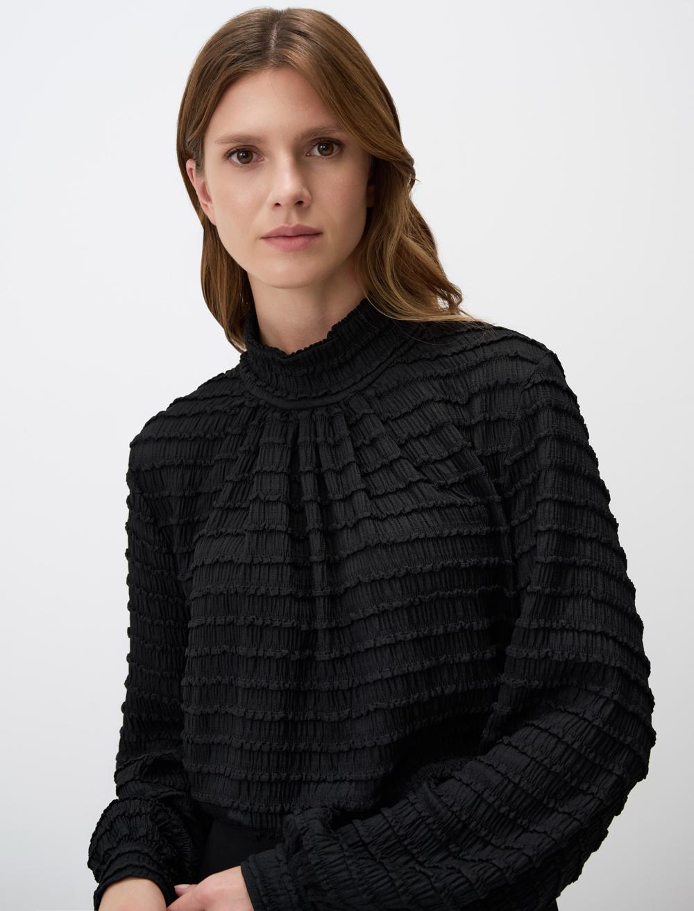 Loose Fit Polo Neck Long-Sleeve Blouse - 4WW071593
