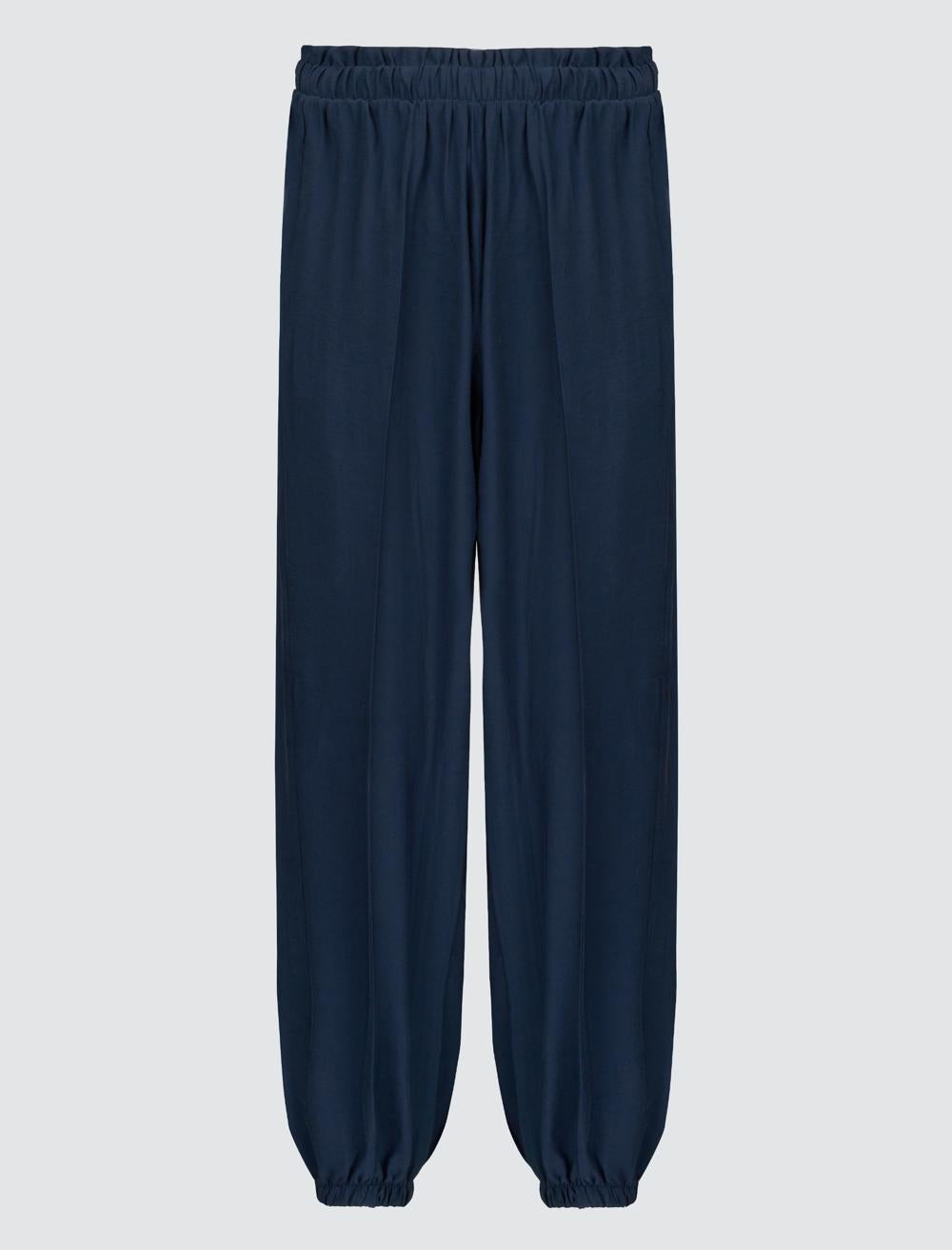 Elastic Waist Narrow Leg Pants with Pockets - 4WW311529
