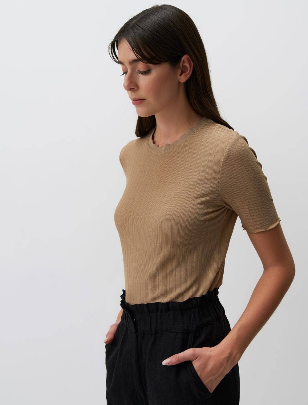 Crew Neck Straight Fit Short Sleeved Jersey Blouse