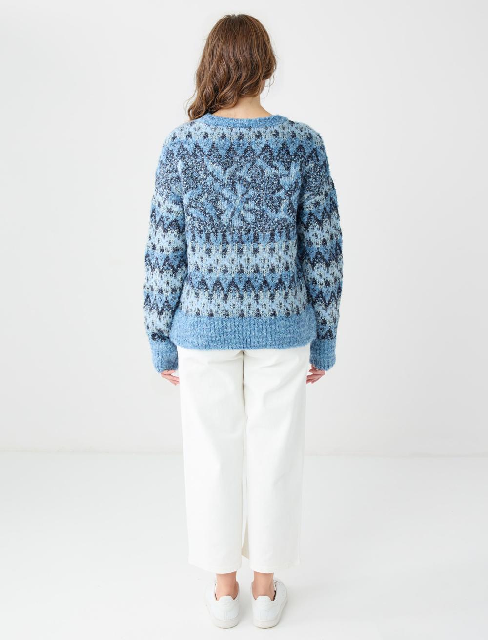 Crew Neck Long-Sleeve Pullover - 5WW134223