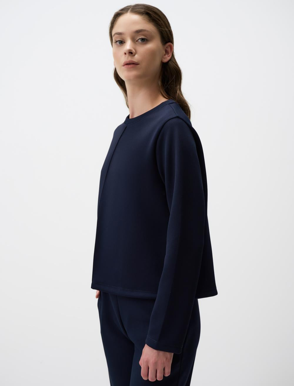 Crew Neck Short Basic Sweatshirt