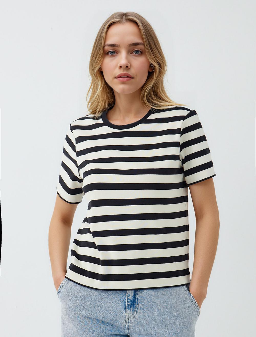 Crew Neck Short-Sleeve T-shirt - 5SW275079