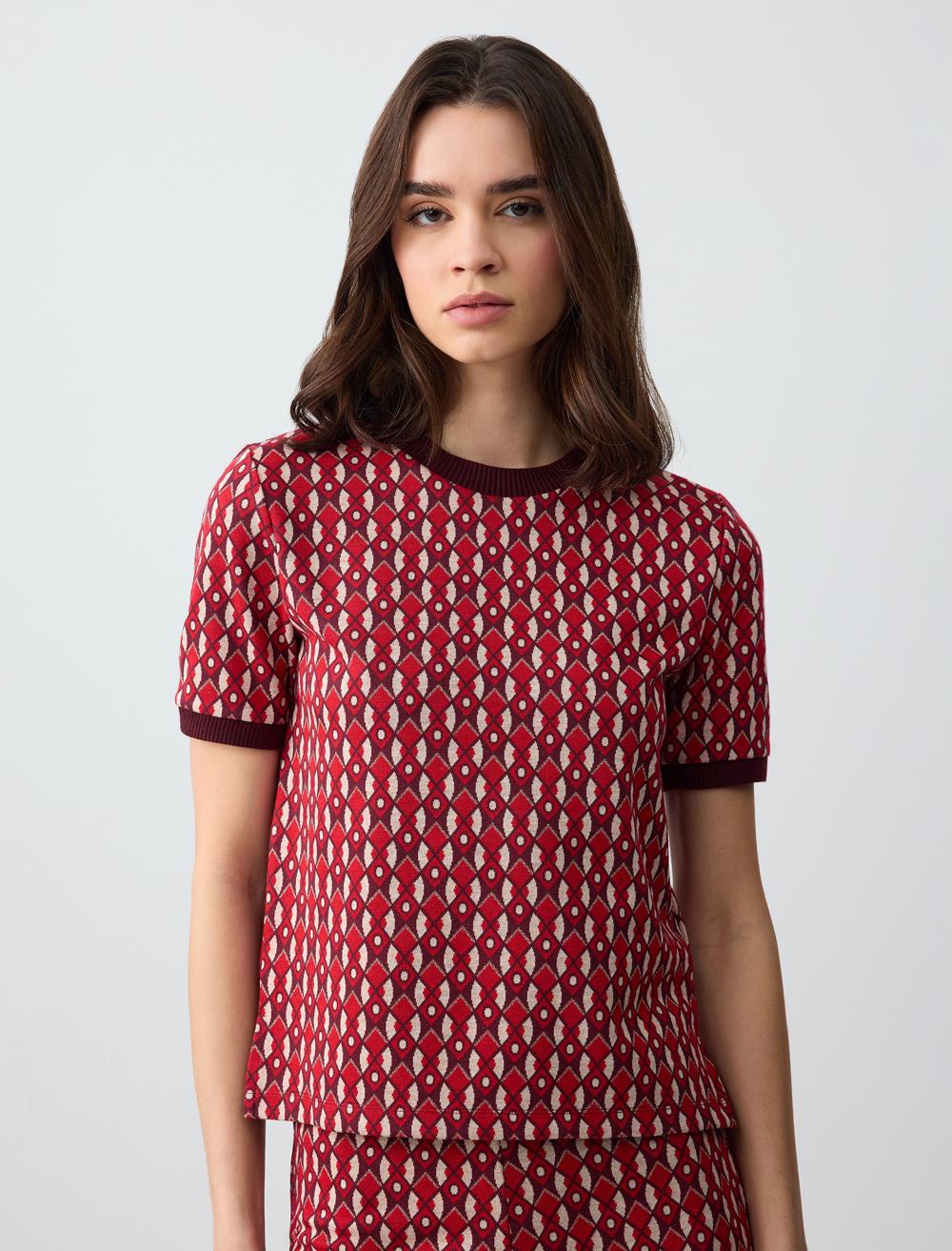 Crew Neck Short Sleeve Geometric Patterned Knitted Blouse