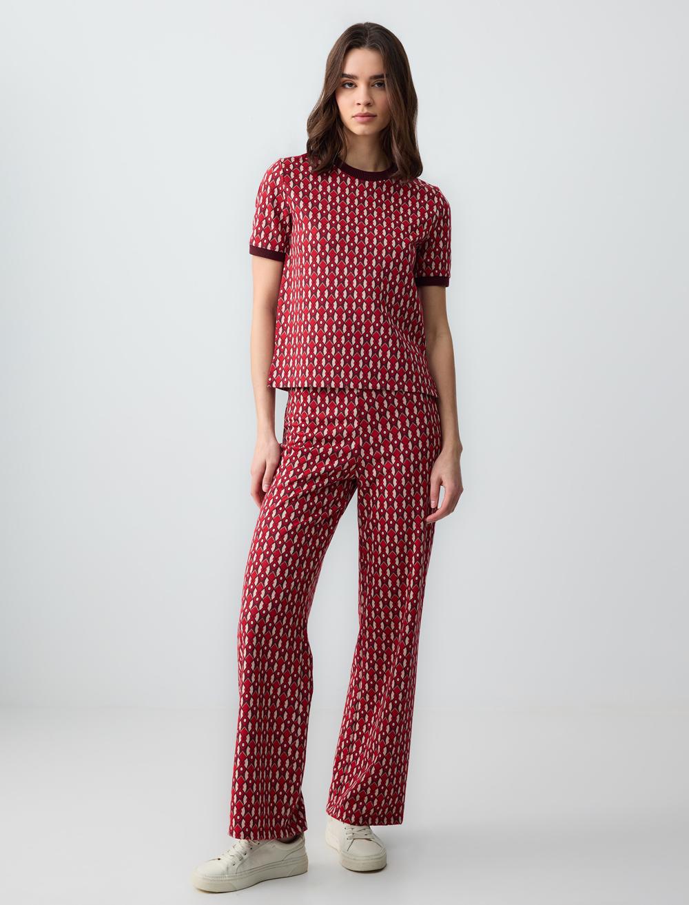 Crew Neck Short Sleeve Geometric Patterned Knitted Blouse