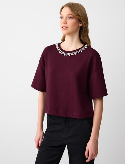 Crew Neck Short Sleeve T-Shirt with Stone Detailed Collar