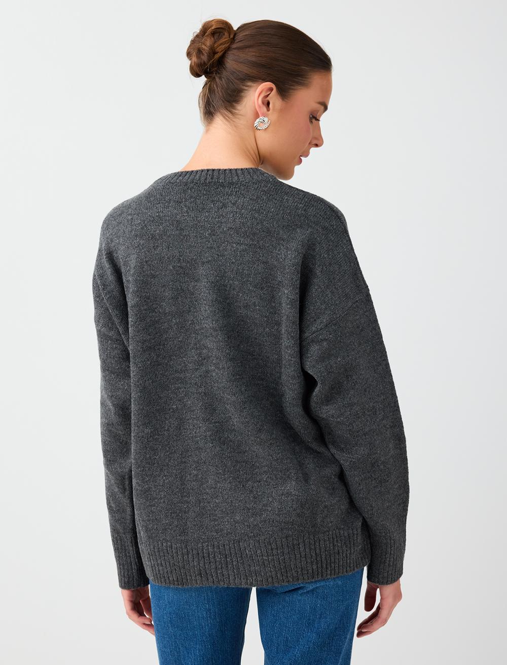 Loose Fit Crew Neck Pullover - Grey