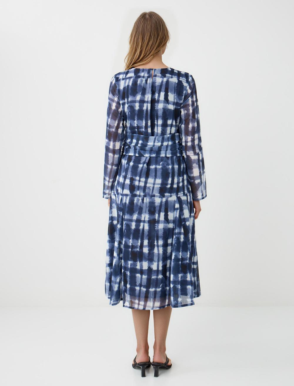 Slim Fit Crew Neck Long-Sleeve Dress - 5WW065025