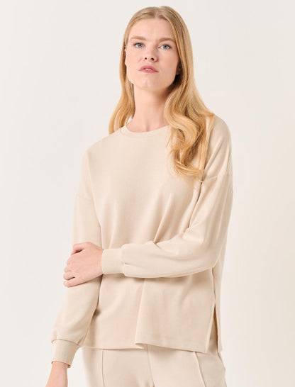 Crew Neck Long Sleeved Oversized Sweatshirt