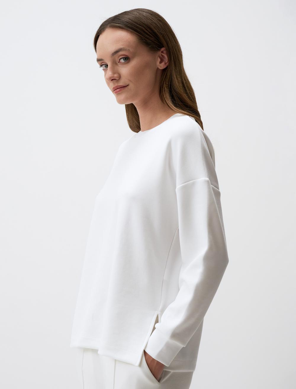 Crew Neck Long Sleeved Oversized Sweatshirt