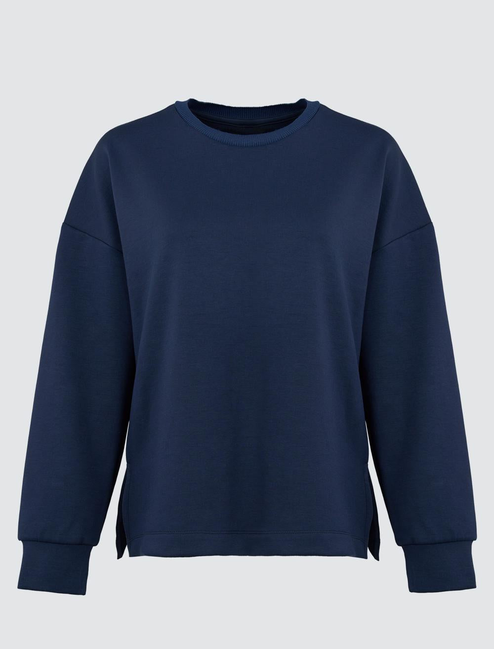 Crew Neck Long Sleeved Oversized Sweatshirt