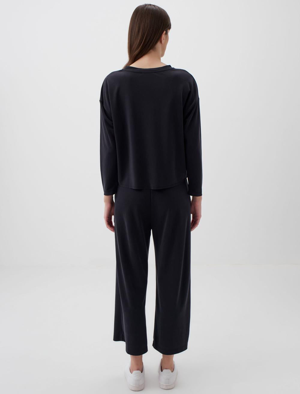 Loose Fit Crew Neck Long Sleeved Comfy Jersey Sweatshirt - 23WSTEPIV2