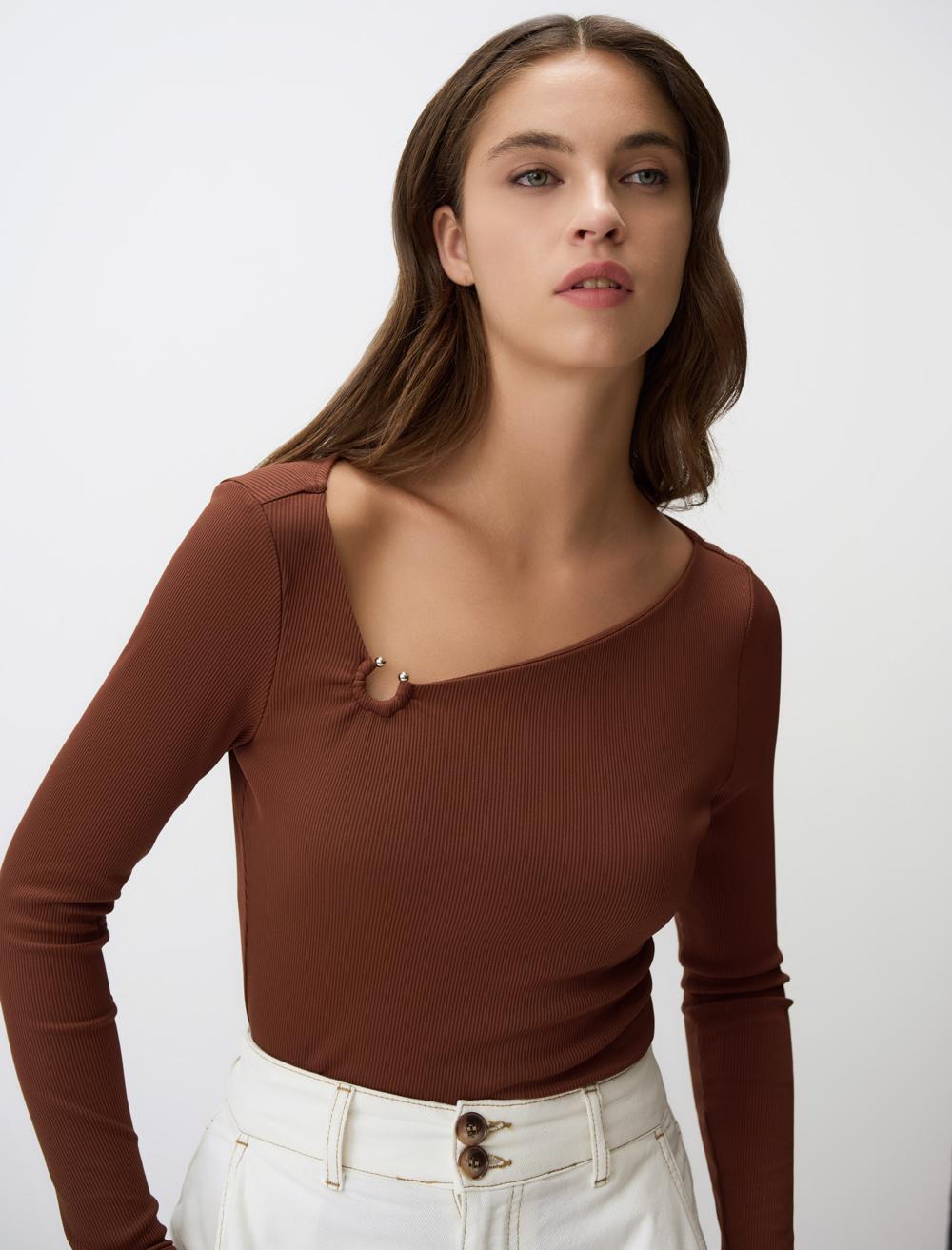 Slim Fit Long-Sleeve Blouse - 4WW02071071