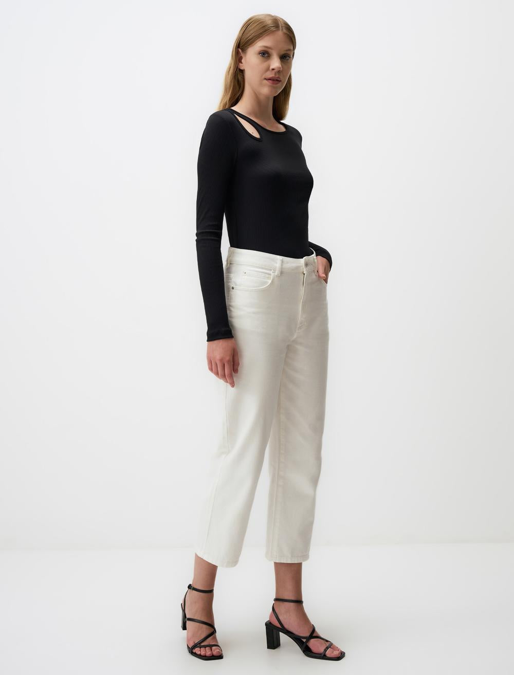 Slim Fit Crew Neck Long-Sleeve Blouse - Black - 4WW02071136900