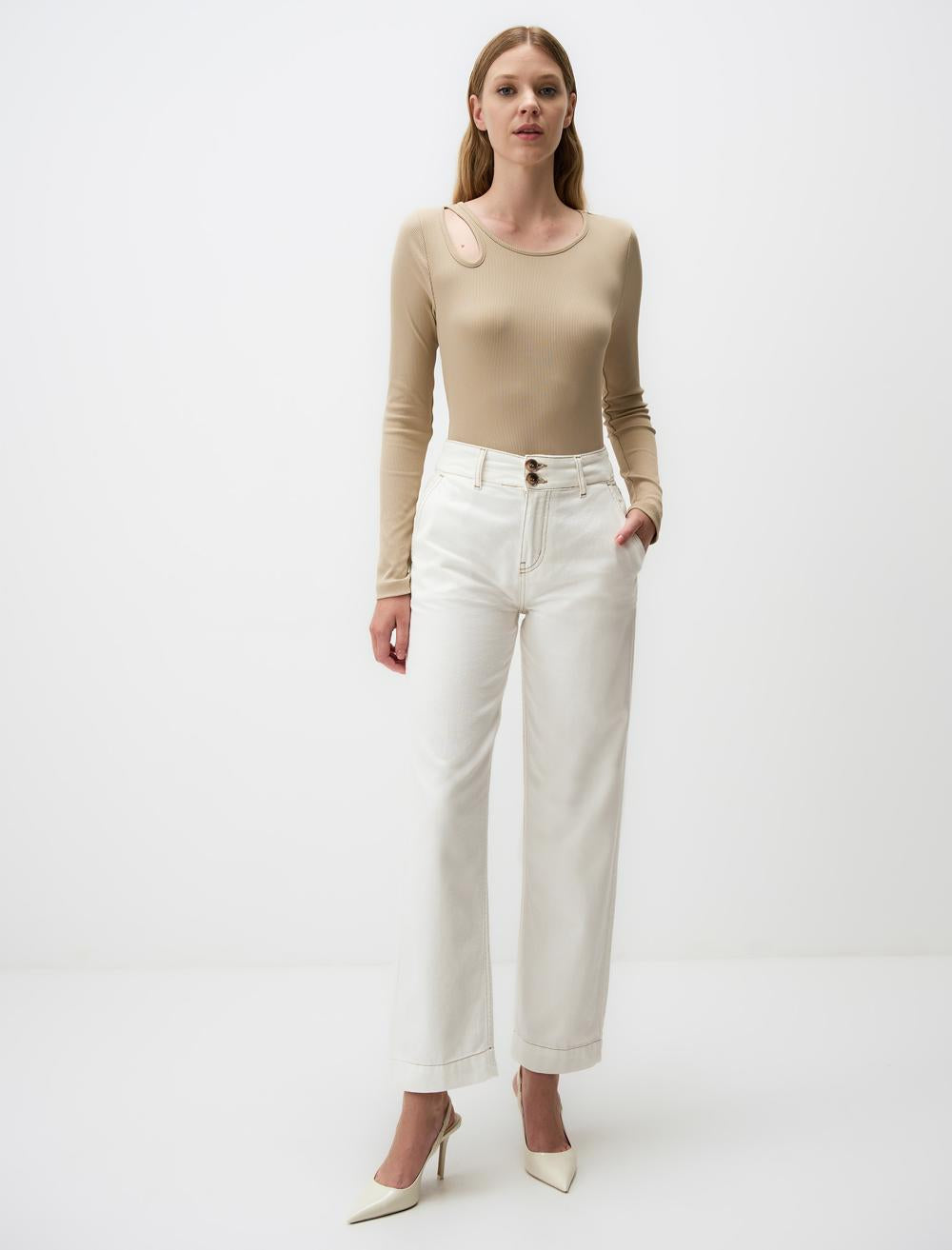 Slim Fit Crew Neck Long-Sleeve Blouse - 4WW02071136