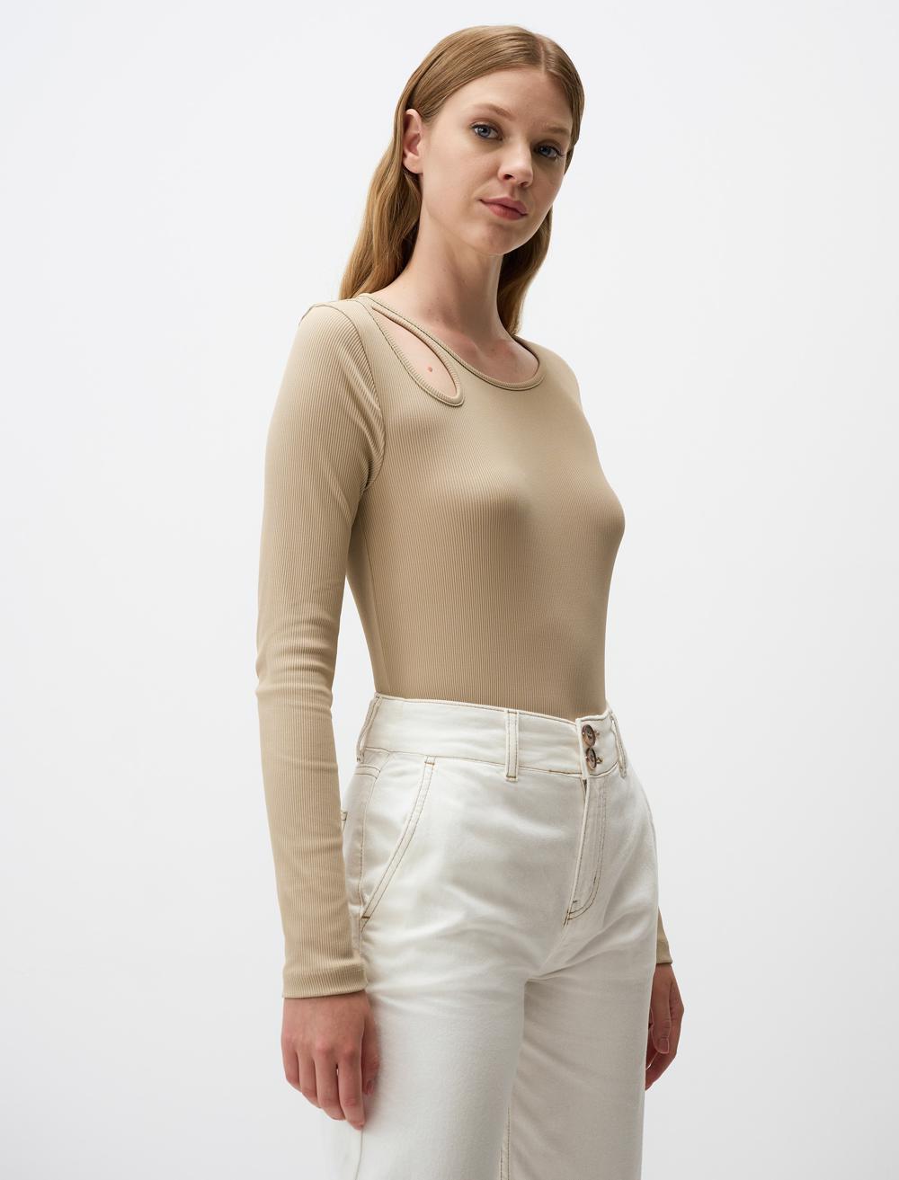 Slim Fit Crew Neck Long-Sleeve Blouse - 4WW02071136