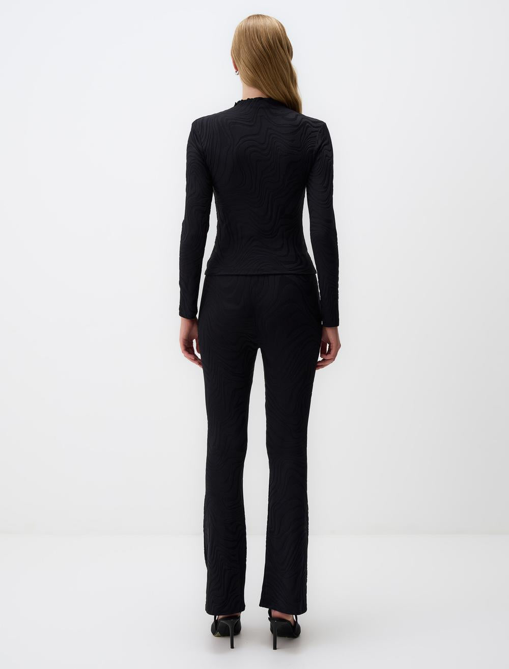 Slim Fit Long-Sleeve Blouse - 4WW071169