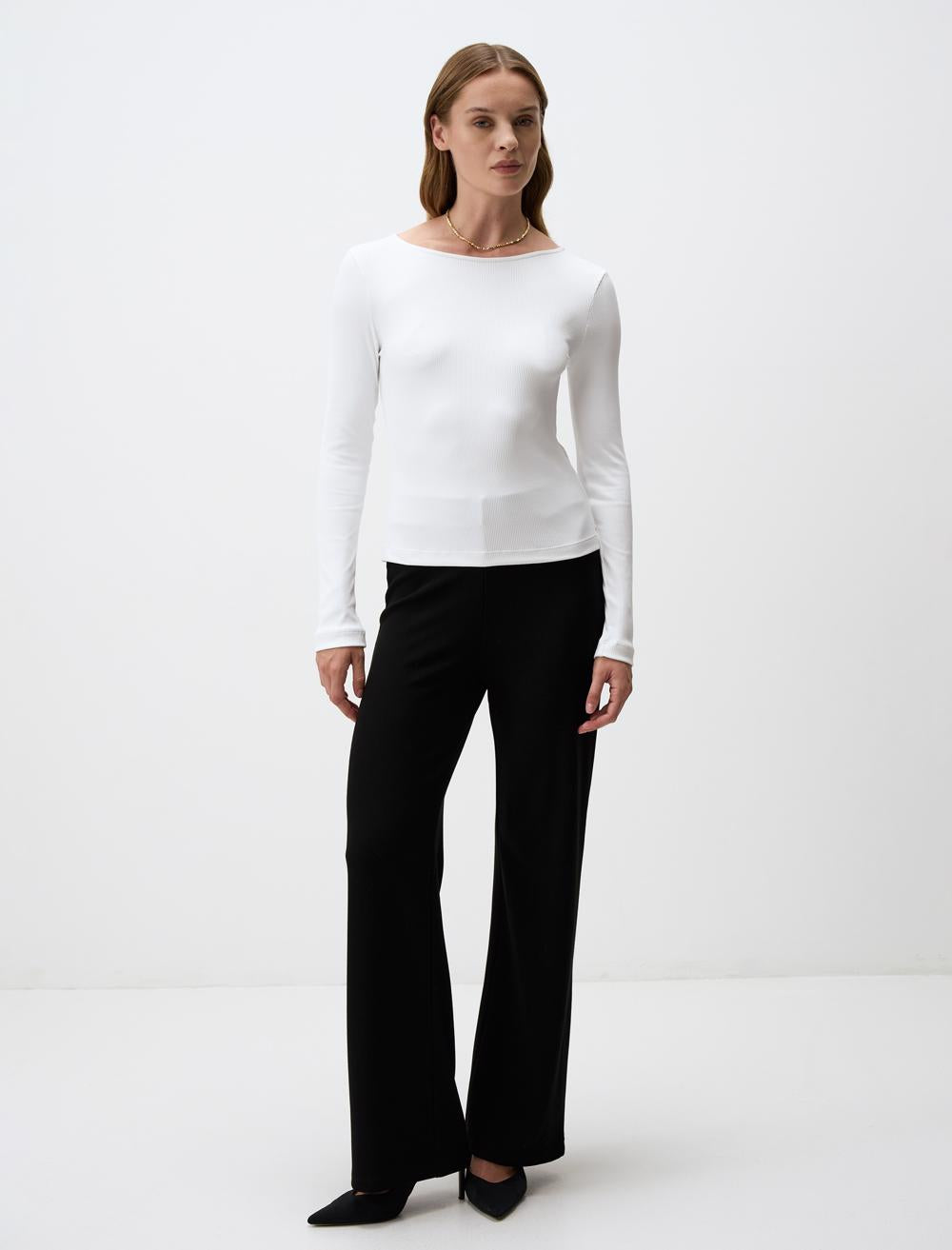Slim Fit Boat Neck Knitted Blouse