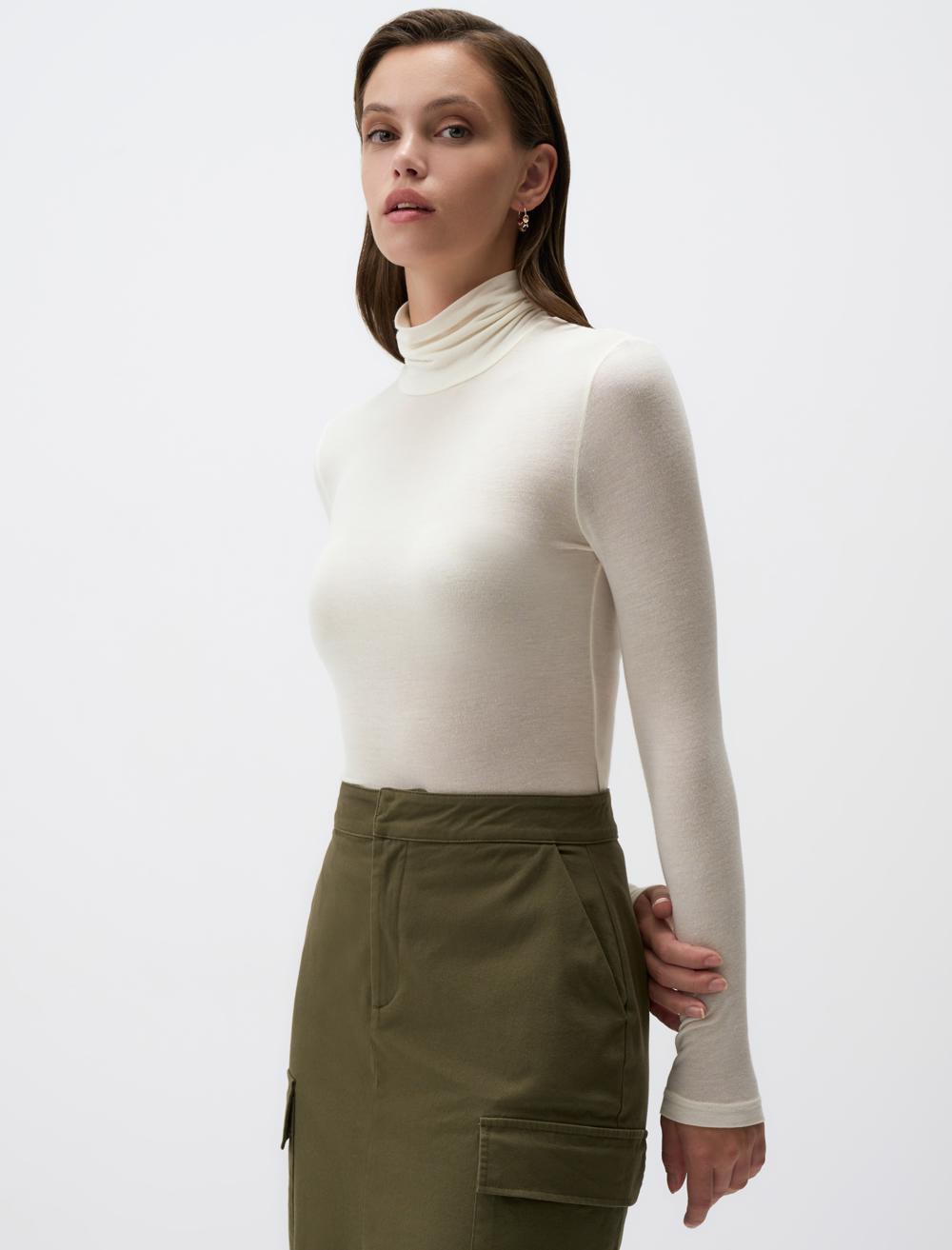 Slim Fit Polo Neck Long-Sleeve Blouse - 4WW071466