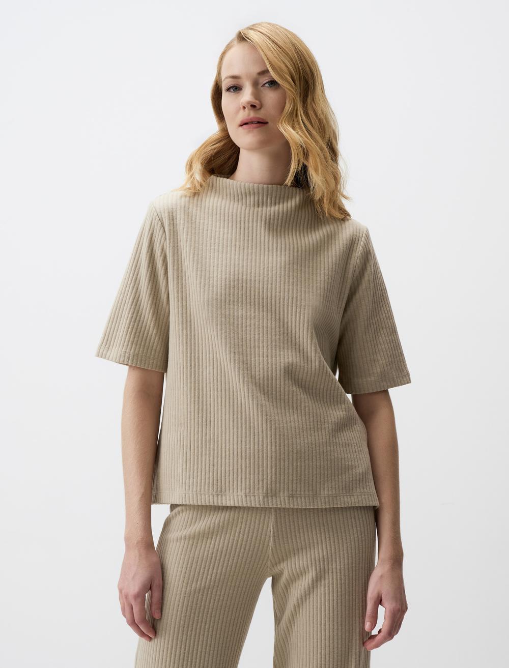Loose Fit Short-Sleeve Blouse - 4WW071757
