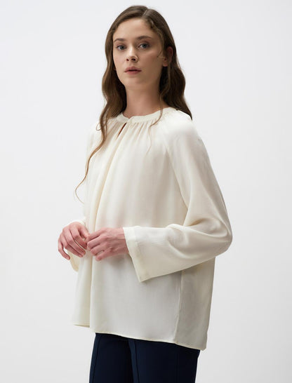 Crew Neck Relaxed Fit Long Sleeve Blouse