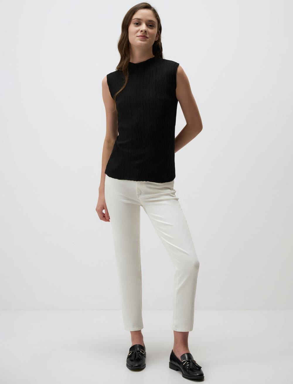 Zero Neck Sleeveless Long Knitted Blouse