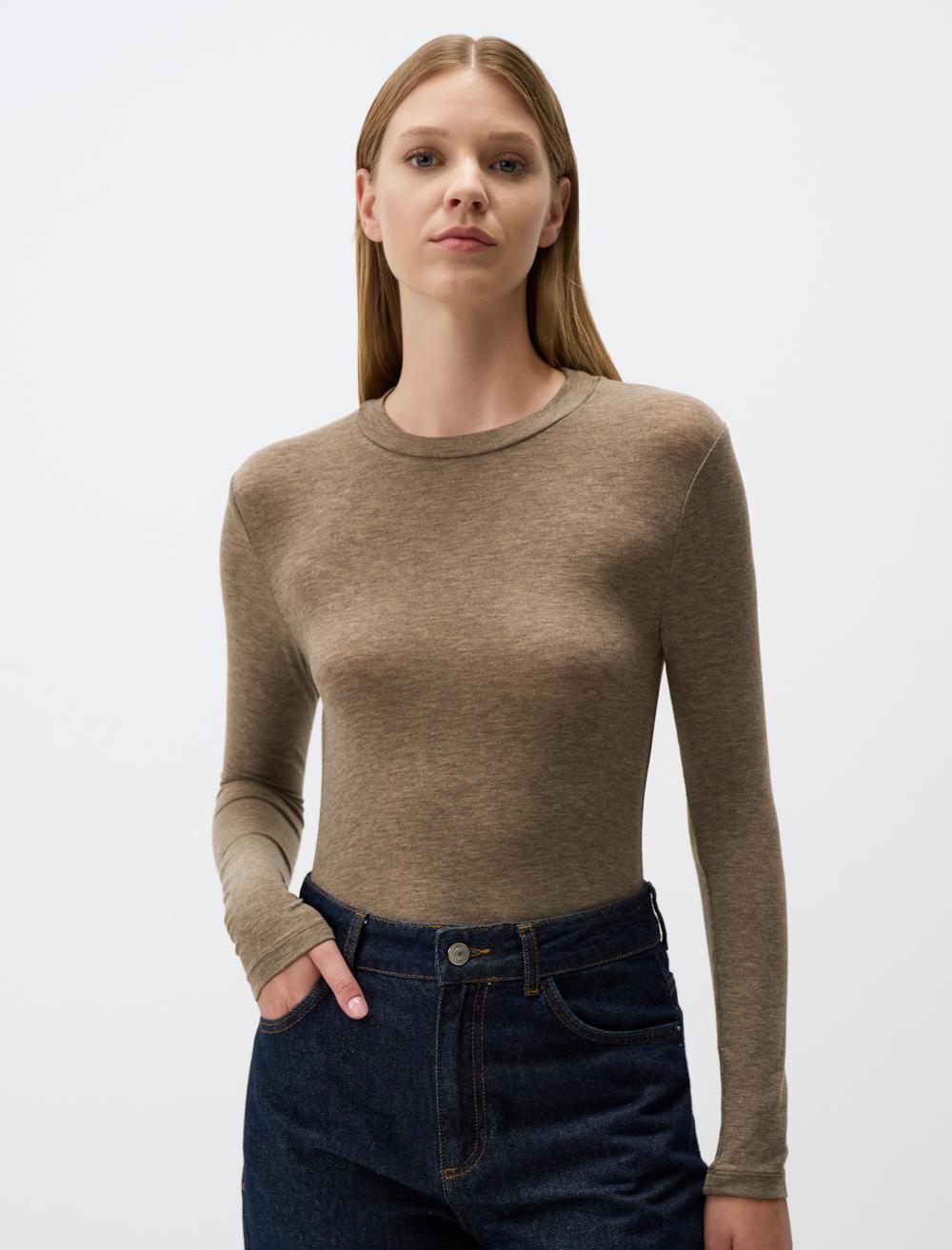Slim Fit Crew Neck Long-Sleeve Blouse - 4WW072085