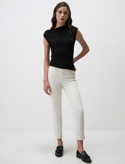 Asymmetric Neckline Slim Fit Sleeveless Knitted Blouse