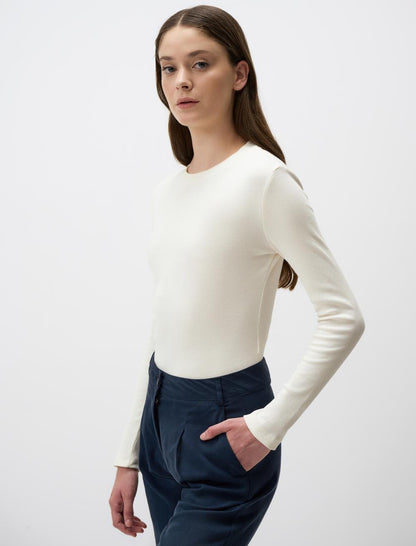 Crew Neck Slim Fit Basic Knitted Blouse