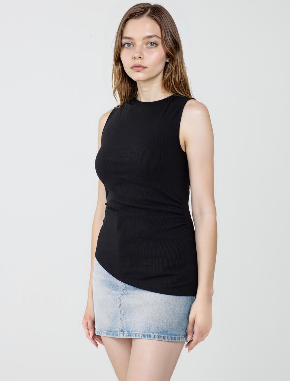 Slim Fit Off-The-Shoulder Sleeveless-Sleeve Blouse - Black - 5SW035311900