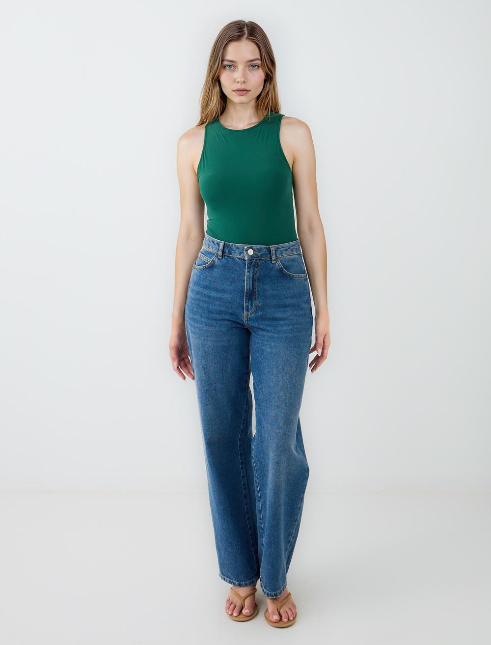 Slim Fit Crew Neck Sleeveless-Sleeve Blouse - Green - 5SW035314300