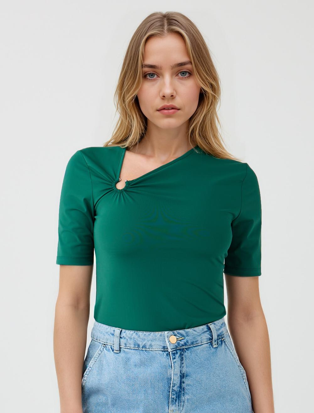 Slim Fit Short-Sleeve Blouse - 5SW035376