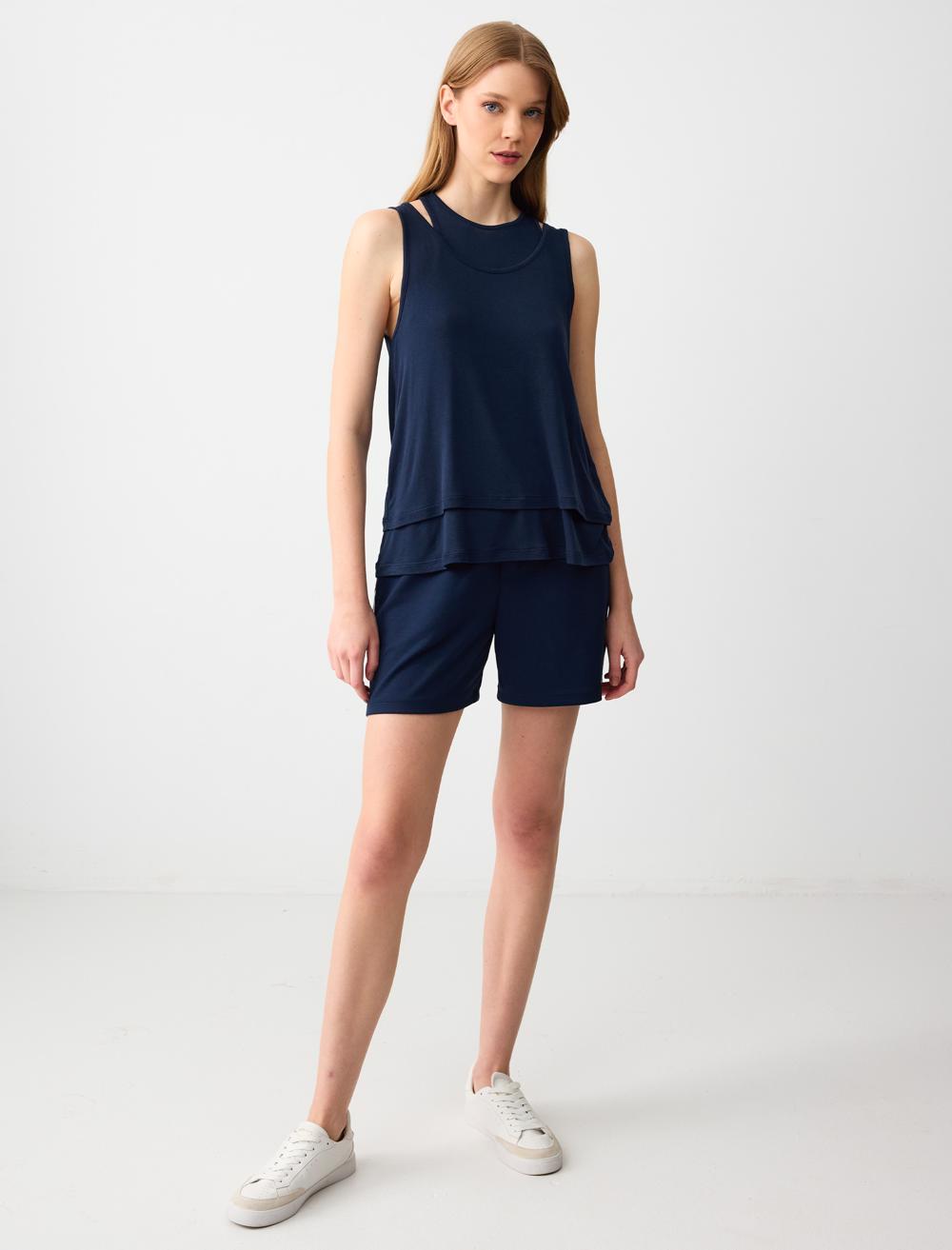 Loose Fit Crew Neck Sleeveless-Sleeve Blouse - 5SW072267