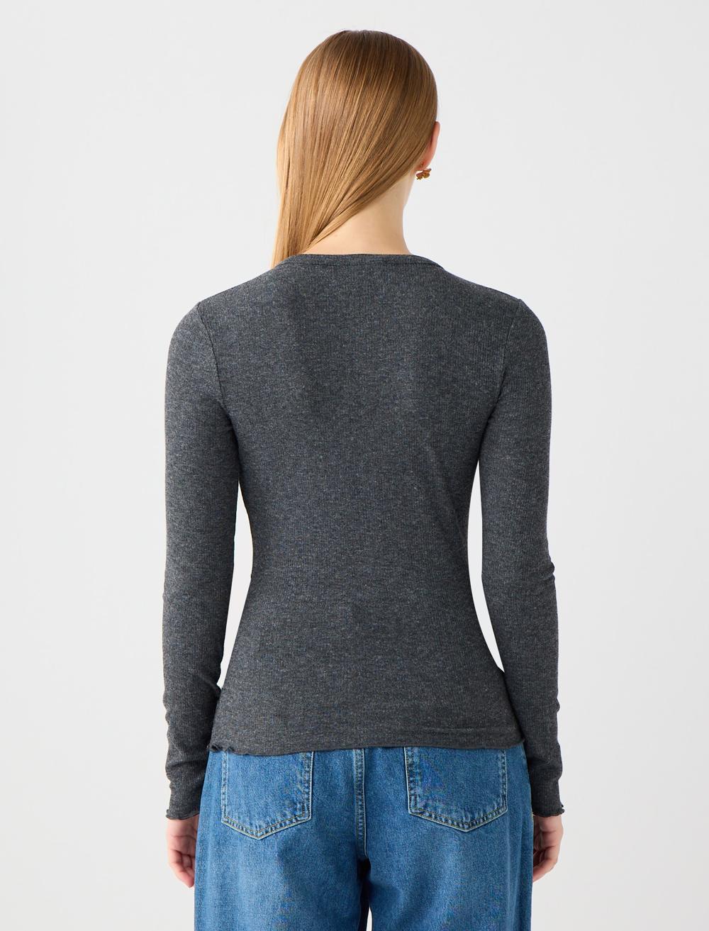 Slim Fit Crew Neck Long-Sleeve Blouse - 5WW035683