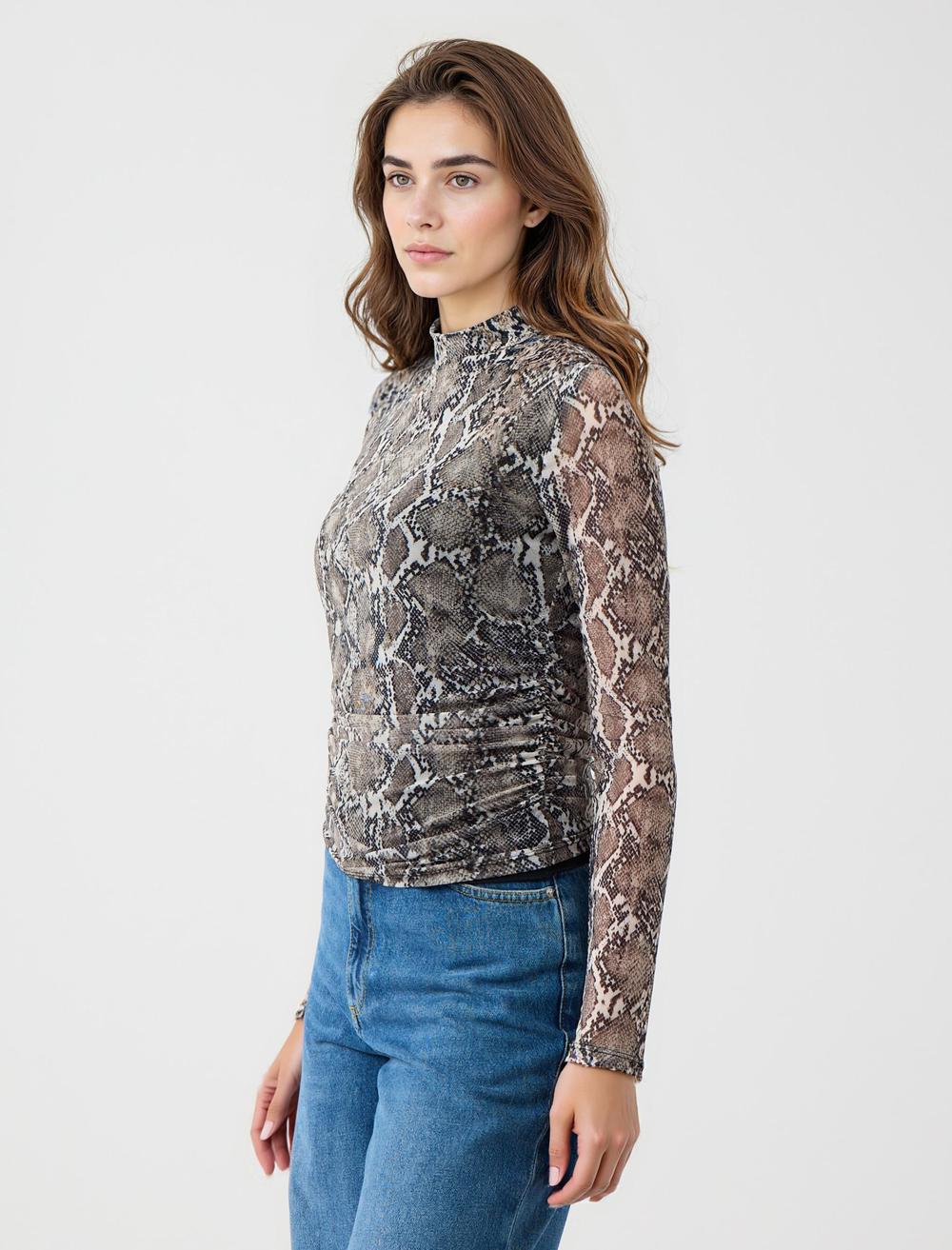 Slim Fit Long-Sleeve Blouse - Black - 5WW035694900