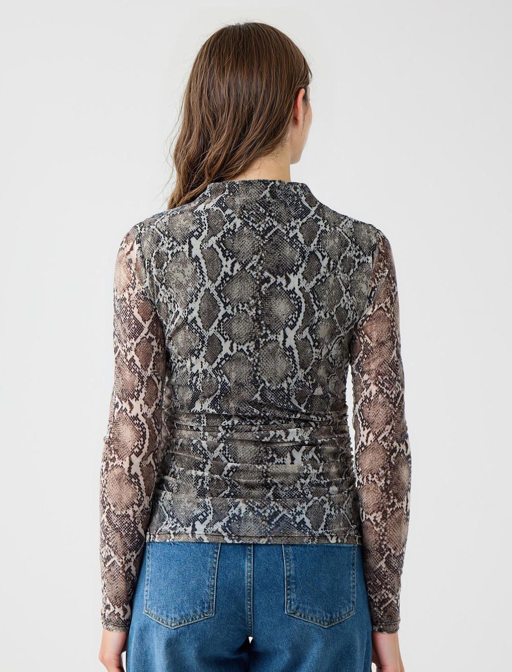 Slim Fit Long-Sleeve Blouse - 5WW035694