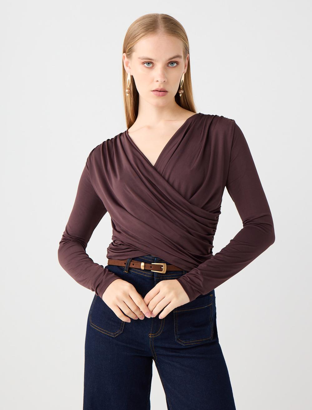 Slim Fit Long-Sleeve Blouse