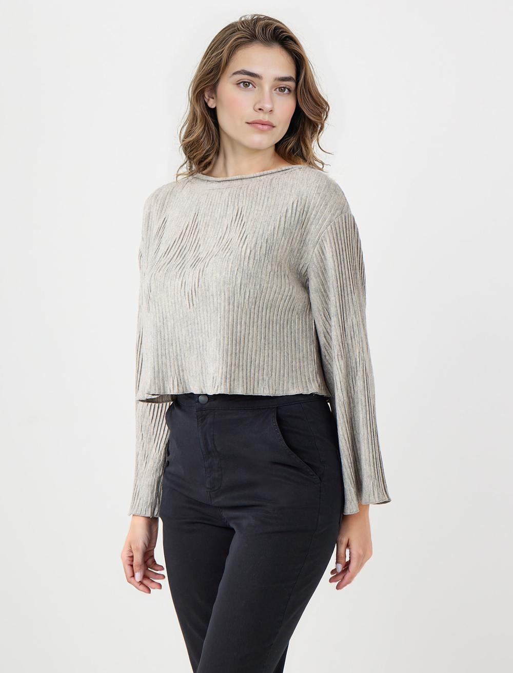Loose Fit Off-The-Shoulder Long-Sleeve Blouse - Beige - 5WW036105130