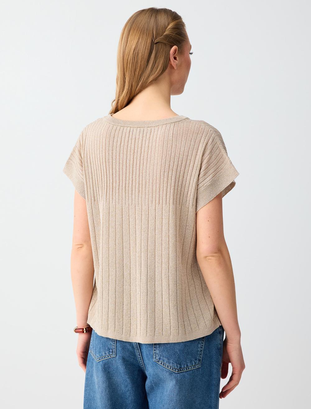 Loose Fit V-neck Blouse - Beige - 6SW035670988
