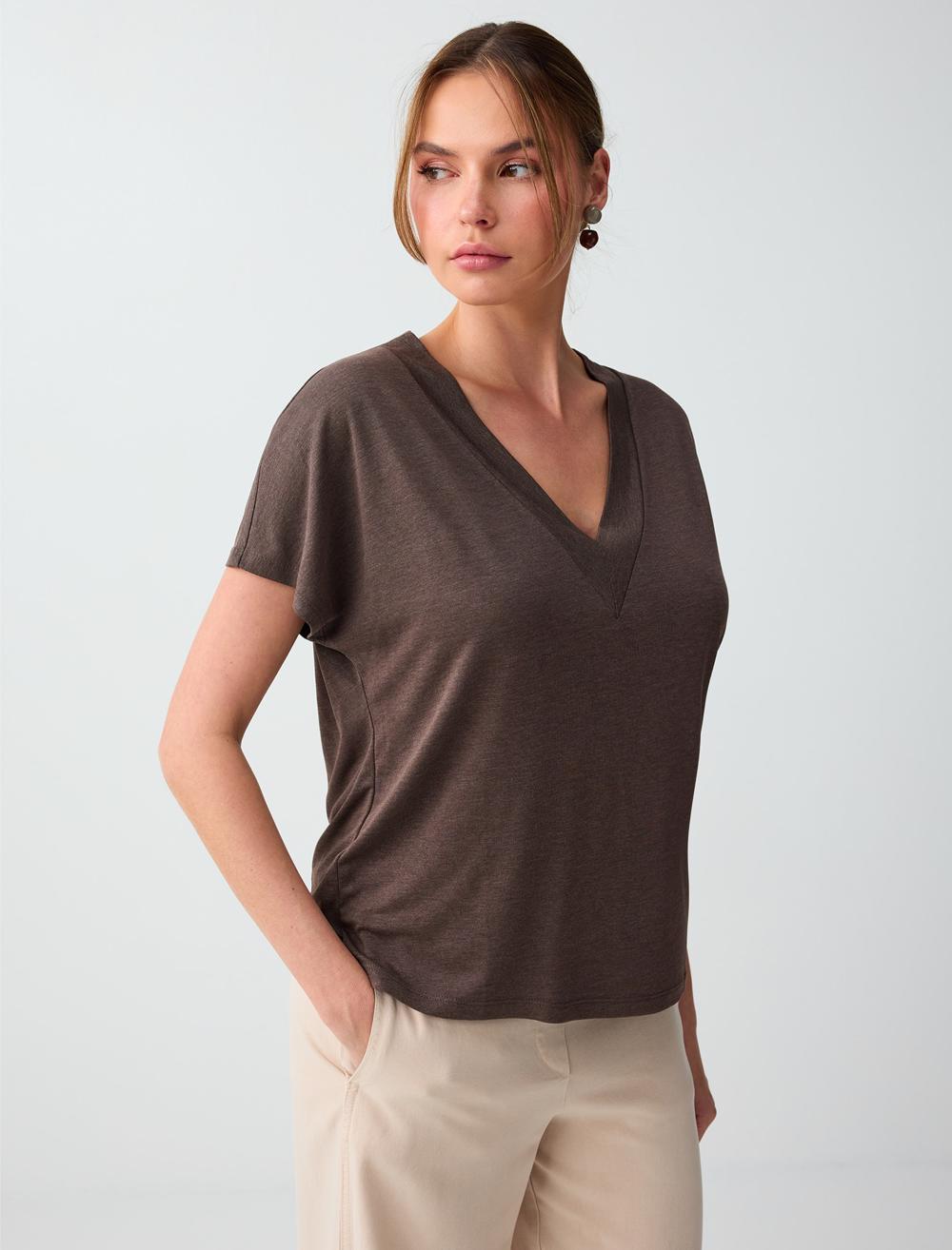Normal Fit V-neck T-shirt - Bitter Brown - 6SW036645803