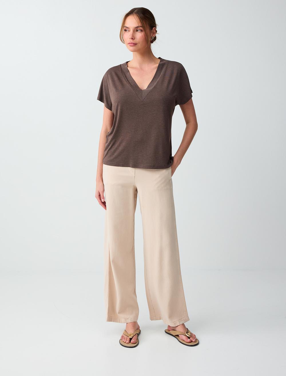 Normal Fit V-neck T-shirt - Bitter Brown - 6SW036645803